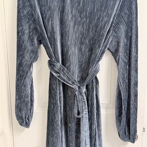 Pink Lily Charcoal Long Sleeve Dress